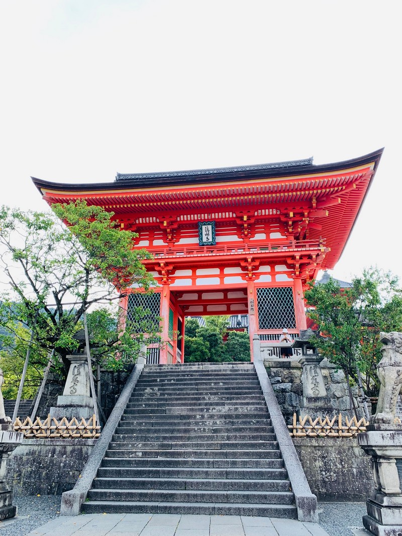 NAGOYA – KYOTO – OSAKA                                      	                                      (Ăn sáng, trưa,tối)